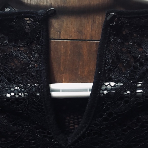 Dynamite Lace Long Sleeve Top - Picture 3 of 4